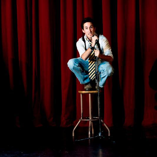 tobiascomedylol's profile picture. funny and bi