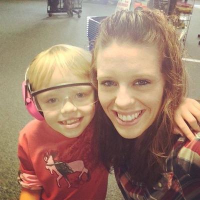 I am a mom, military wife, student, and busniess owner.