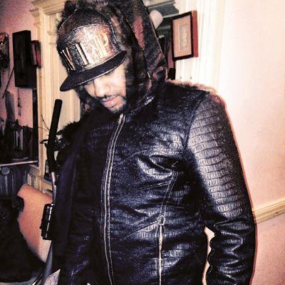 BLACKKASH mngmnt ...I develop talent:Music /fashion/models/consultant
#BLACKKASHENT #KNOCKOUTENT
#CLASHOFTHEINDUSTRIES #EEE