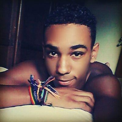 ** Ta namorando, respeita teu namorado. Tá solteiro, respeita o dos outros. ** Ta dating, respect your boyfriend . 're Single, respects the other **