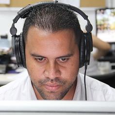 Venezolano, Comunicador Social