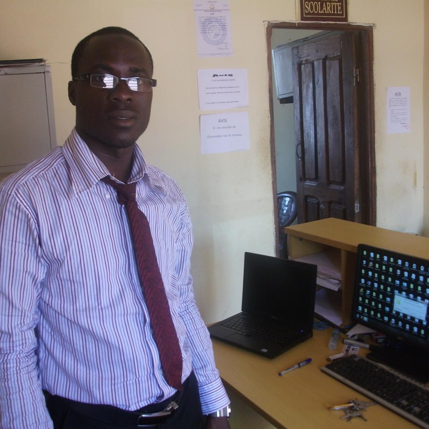 twitsylla's profile picture. 