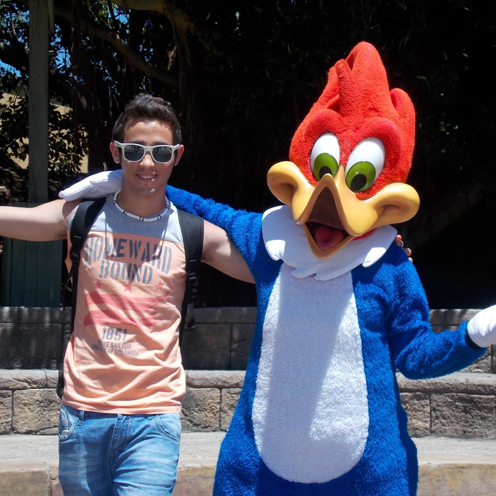 sergiobaco's profile picture. Viviendo la vida, he cambiado de ambiente, he cambiado de gente, y sienta muy bien! La vida es para vivirla alegre, no amargado! #PortAventuraShows