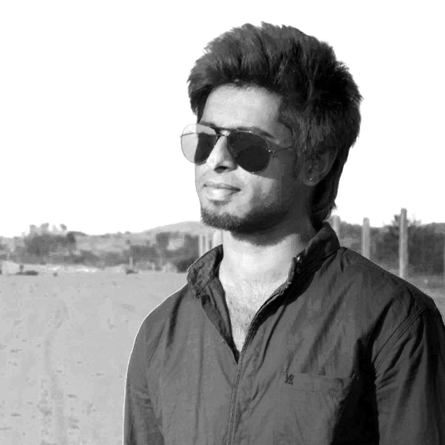 ''I'm a simple and romantic type of man.I'm also a fun loving person who likes to make new friends.I like simplicity.I get much miseries when a friend goes far