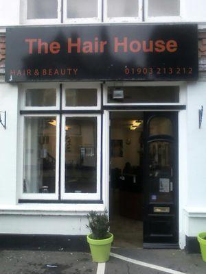 9athehairhouse's profile picture. Exceptional hairdressers for everyday people. Not full of pretentious people, just everyday folk to make you most welcome