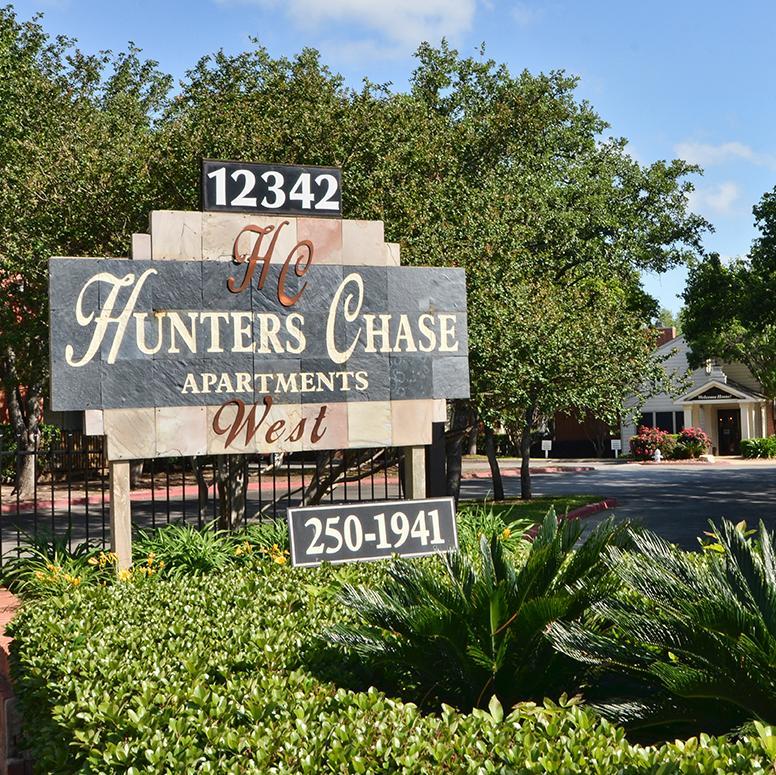 Conveniently nestled in the heart of Northwest Hills, Hunter's Chase is everything a perfect home should be!