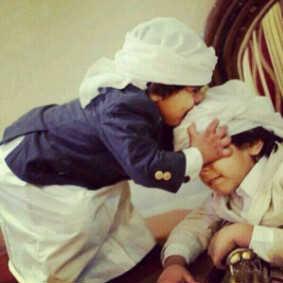 اللهم طَهرنِي مَن العأغسَلنِي مَن الذُنُوبّ . وَ نَقنِي مَن الخَطايَا . وَ أفتَح لَي يَا رَبيْ أبُوابّ الهَدايةْ ٠ ❀