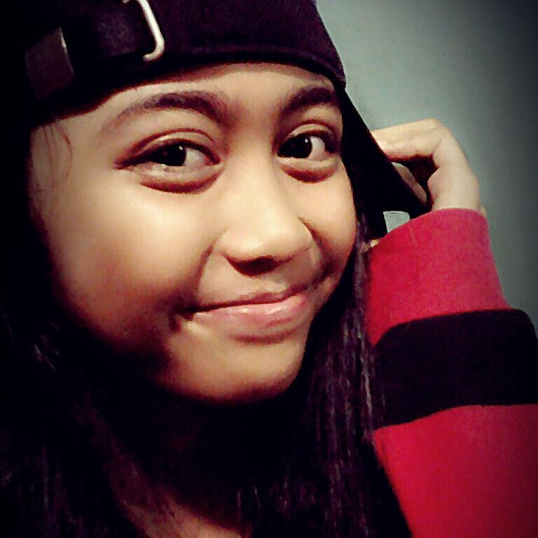 Tombol Follow nya Eror kalo ngga percaya coba aja deh ∩|๑╹∀╹|∩