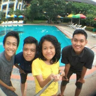 ReynaldTry's profile picture. give me some brofist!