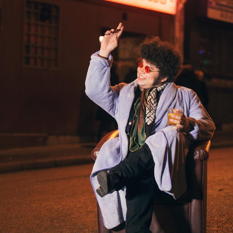 RogerDeLille's profile picture. Pape du Cool, journal @Gonzai, Cocktail chez @le_bonbon_nuit #Vaticool sur #stationstation cerveau de Roger De Lille & The Gin Tonics, guide, #jeanlassalle2022