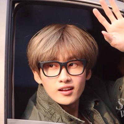 1986L . Lee Hyuk-jae