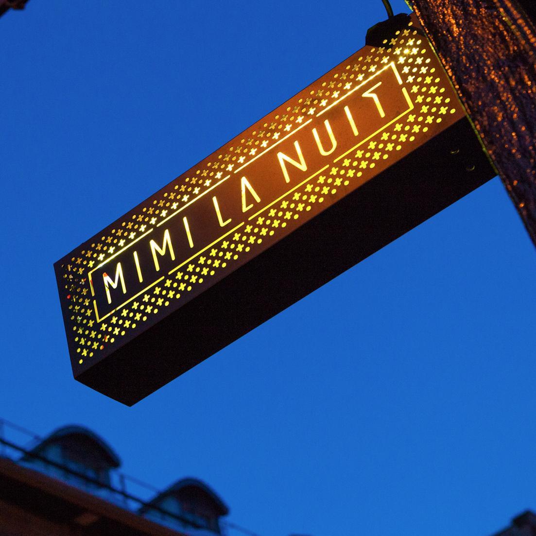 Neighbourhood speakeasy / Cuisine décoiffée / Carte des vins soignés et cocktails inspirés / Whatever Wednesdays / Je dis: Jeudi 🍾 #mimilanuit
