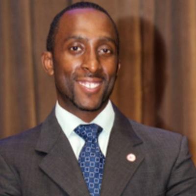 Ur_credit_coach's profile picture. Fix someone's credit for them, you improve a score, but fix someone's credit WITH them, you change a life contact us: (888)869-0422