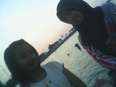 febrin_rina's profile picture. jakarta,18 feb'91