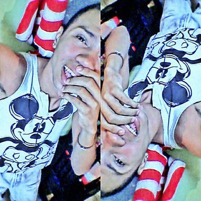 ~*Euu Coom Meuu Jeitiinho Dee Príncipe Sempree Alegrandoo Os Quue Mee Amaam & Decepicionandoo Os Quue Mee Odeiaam Coom As Minhas Atiitudes'- \õ/