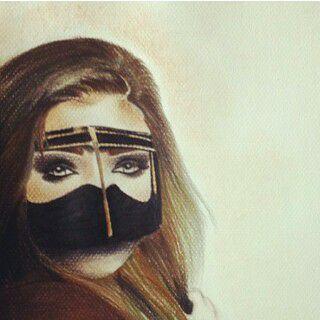 ليس گل مآ اغـرد به من واقعي♡،