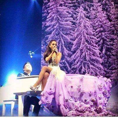 Ariana Daily e Uma fonte de Tweets sobre ela e a midia. My Love Is For @ArianaGrande Follow Me Please