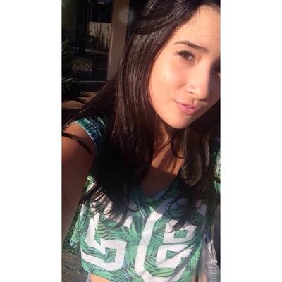 Rosto de menina, corpo de mulher, estudo científico é o que ela quer.✖️