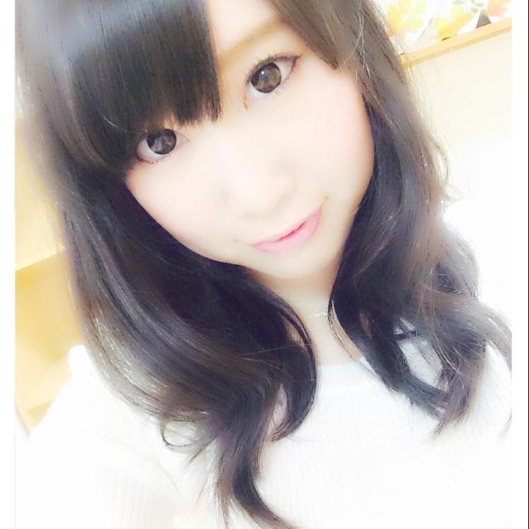 ひとみんです。気まぐれ更新ですが色んなヒトのつぶやき見るのは大好きです^^ゆるゆるな感じでお願いします♡