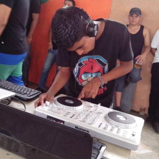 dj producer remix