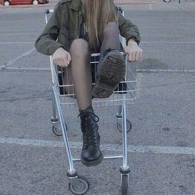 Todos publicais la misma mierda, yo seré original y crearé la mia propia.