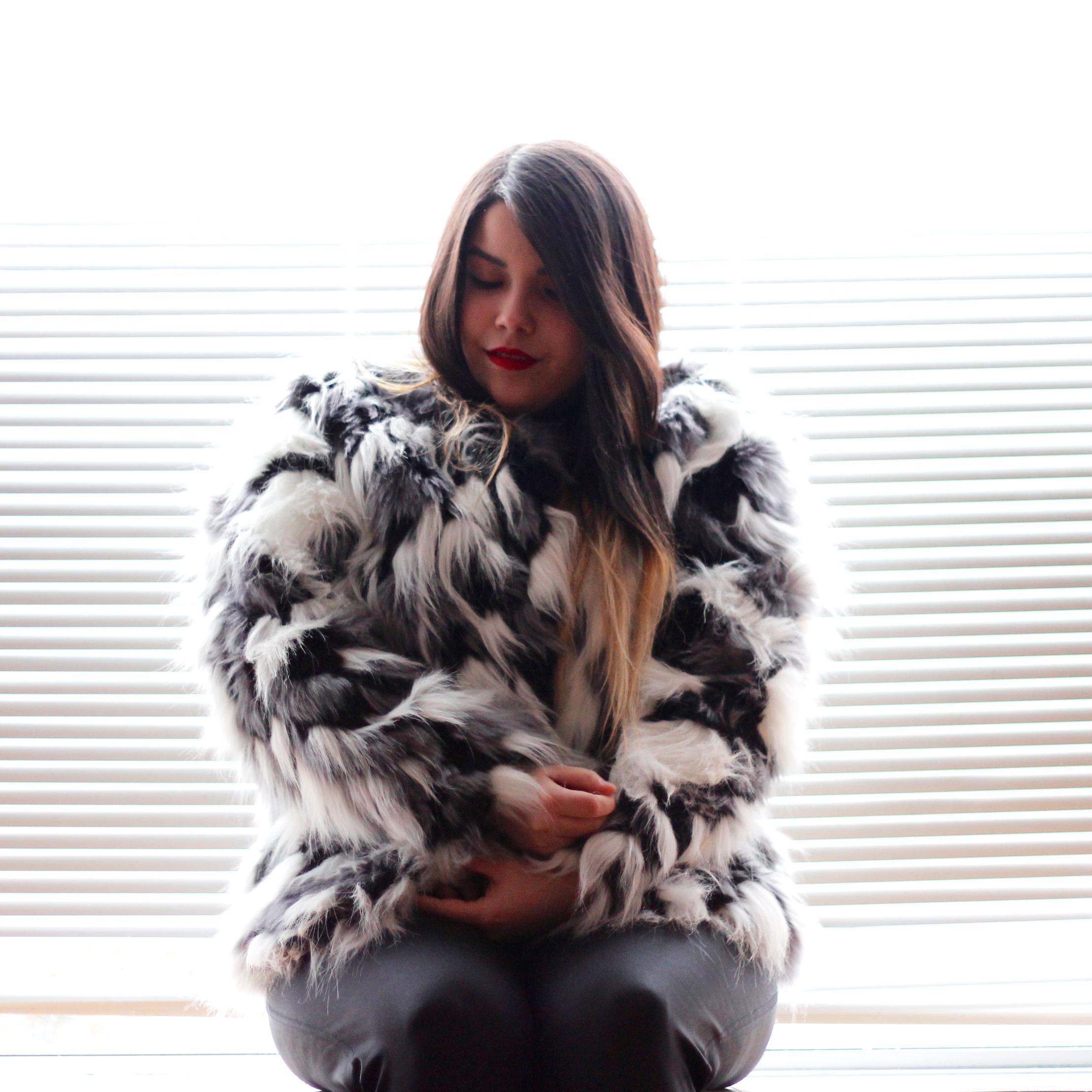 _theinbetweenie's profile picture. 