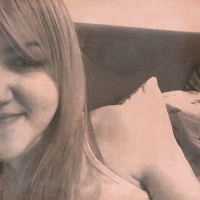 Dunduleens's profile picture. Briinums :)