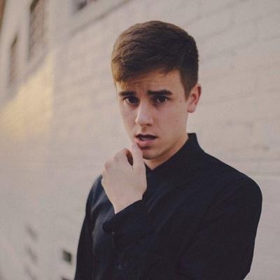 ConsConfessions's profile picture. •Dm me whats on your mind its all anonymous•