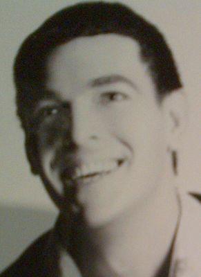 Morganb31Mtb's profile picture. Artist: -X-Model-  in love with the industry -turned Primate handler: 18+ to follow: