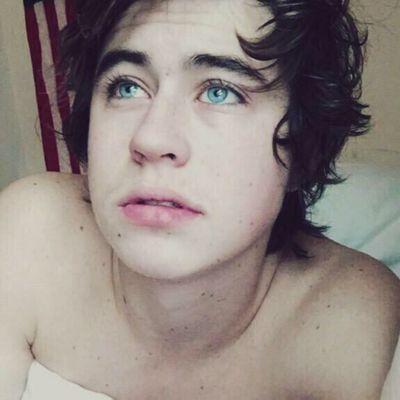 11:11 meet nash be in his arms and tell him how special he is