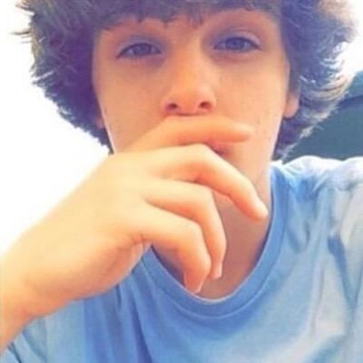 pray_for_zack's profile picture. This page is for only good things about zack. Positve tweets only