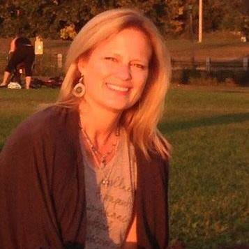 mom to 3 amazing kids, natural health entrepreneur, reiki master, EMP,