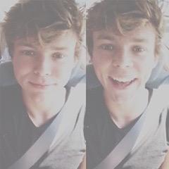 @Ashton5SOS loves you so much and so does @marshmelowniall so follow her :-)