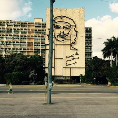 psoe suma por la derecha, resta por la izquierda.