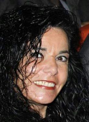 Professora d'educació secundària. Llatí, grec et alia res. (Latin and greek teacher). Eclèctica i lleidatana! República de Catalunya.