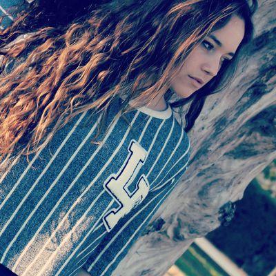 Por un tiempo fui todo lo que pude,ahora soy todo lo que quiero✌ |MADRIDISTA HASTA LA MÉDULA. |Snapchat:mariaguerreroj| Instagram:mariaguerrerow| wipiñis