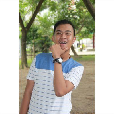 BBM: 7ecd2cc6 Line: Rizkyelvino