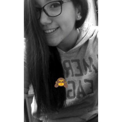 Si piensas que estoy enamorada de ti, piensas bien.