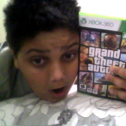 superpanda12345's profile picture. 