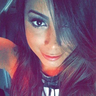 Não estou contigo desde o começo, mas prometo permanecer até o fim. A poderosa, linda, diva, a minha @anitta_OFICIAL I ♥ YOU - Since: 19/03/2013