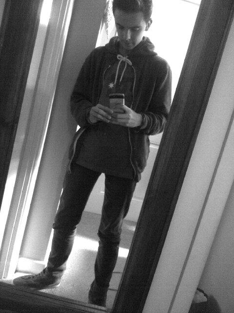 Well I'm just a normal lad that likes to ride anything with two wheels!!! Snapchat- powellie19