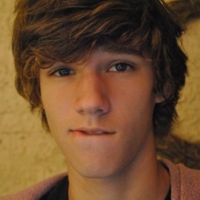 choract's profile picture. u follow i follow ;)