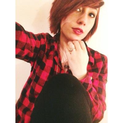 Nineteen • tattoos • vape life • nature • secretly a mermaid