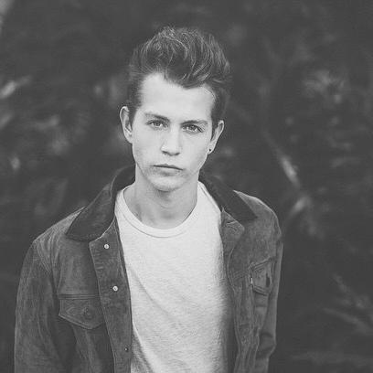 19 ans. Lycéen.