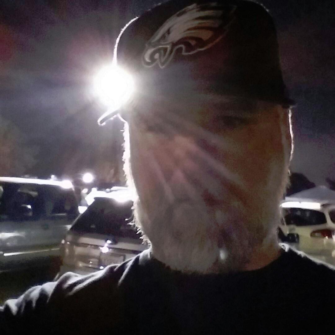 EAGLES!!!!!!!!  & GO KINGS GO!!!