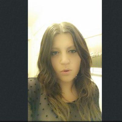 AmyGreenEyezH's profile picture. 