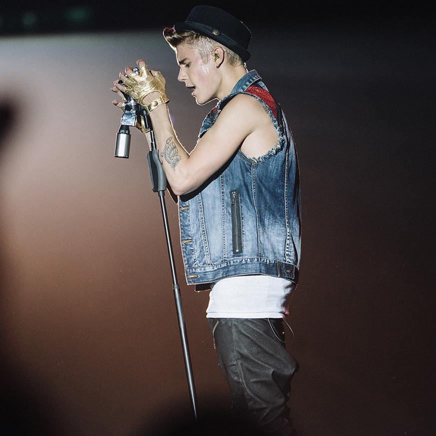 Val_kidrauhl94's profile picture. ♥I'm Belieber♥