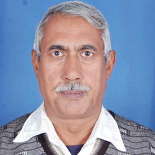 मान लेना आदत नहीं  ठान लेना  जिंदगी है 
देश मैं स्वराज हो सिर्फ इतनी सी बन्दगी है         IT, Cost Accountant & constitutional expert