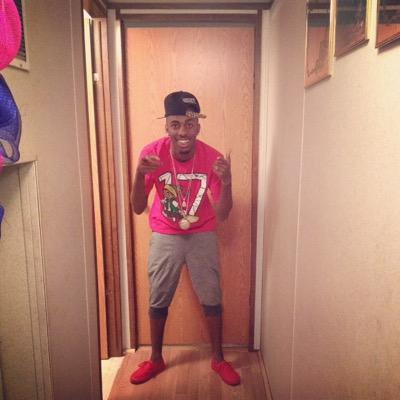 get money everyday fuck a thot want never give a fuck bout u u or u ya digg