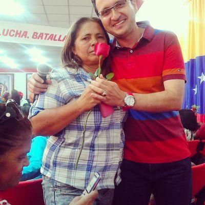 Licenciada en Ambiente/Directora del Poder Popular y los Concejos Comunales/Delegada del PSUV/Creo en Dios ante todas las cosas
#ElTigreLaGranCiudadDelSur